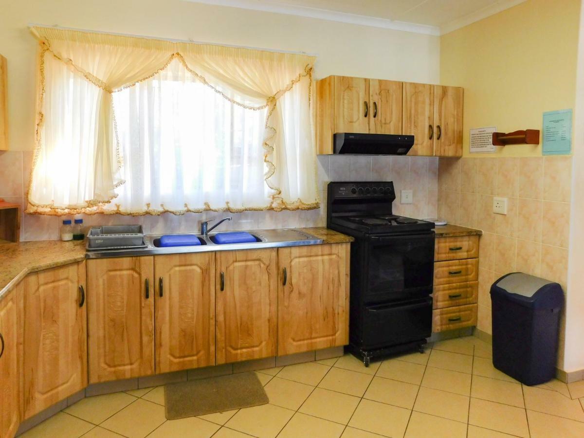 Mama Mia Cottages Oslo Beach Port Shepstone Exterior foto