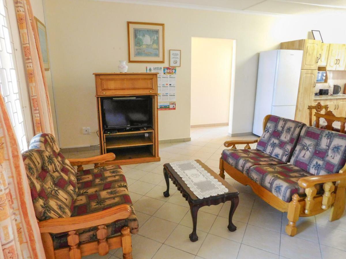Mama Mia Cottages Oslo Beach Port Shepstone Exterior foto